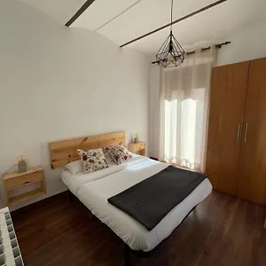 apartament-casa-vermella.catalonia-hotels.com/
